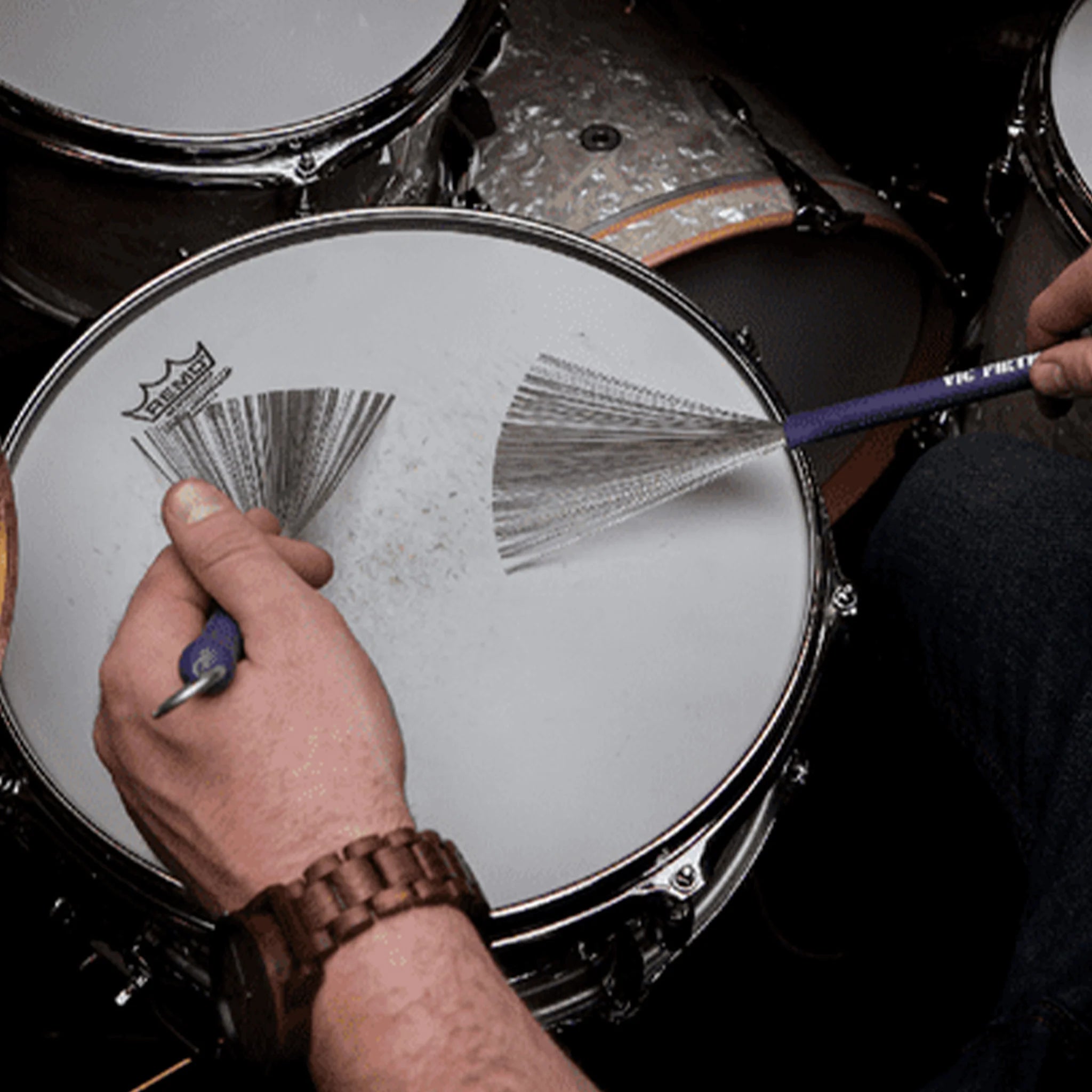 Heritage Brushes – Retractable Wire Brushes with Rubber Handle